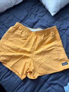 Patagonia Women's Yellow Elastic-Waist Athletic Shorts